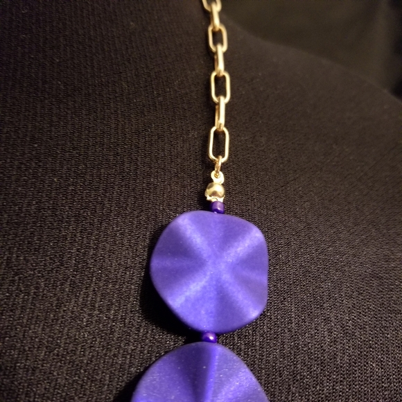 Matte Color Finish Petal Beaded Necklace - Picture 3 of 6
